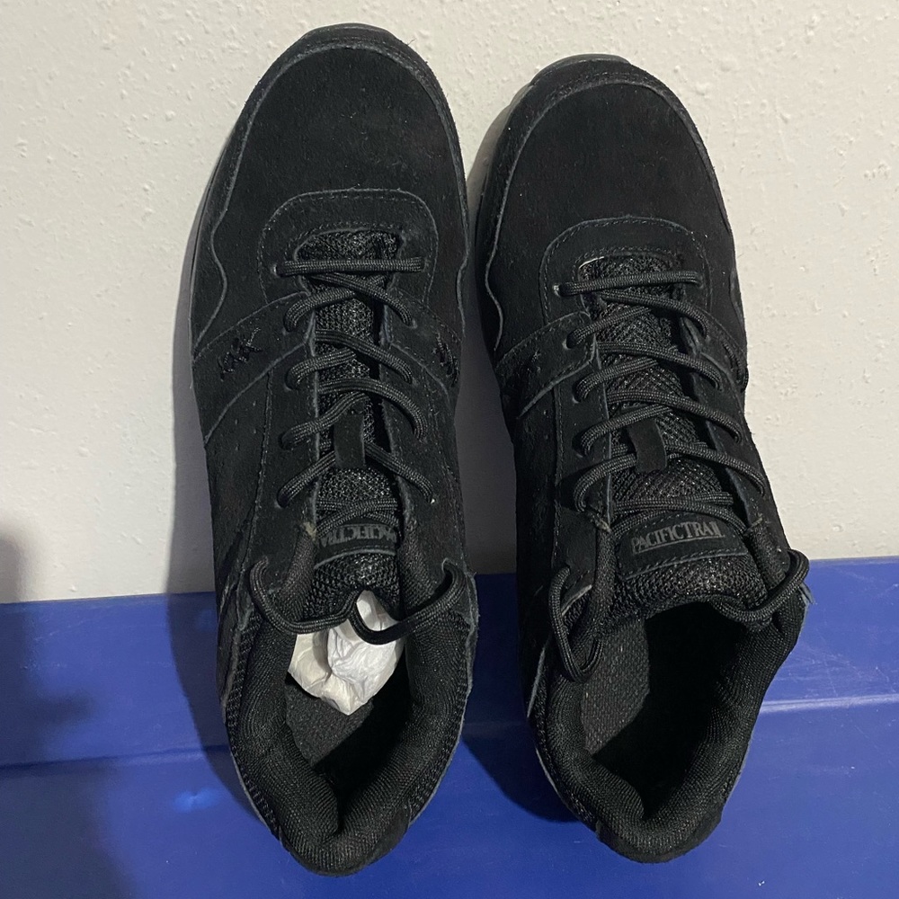 Pacific Trail Athletic Shoes - Women 10